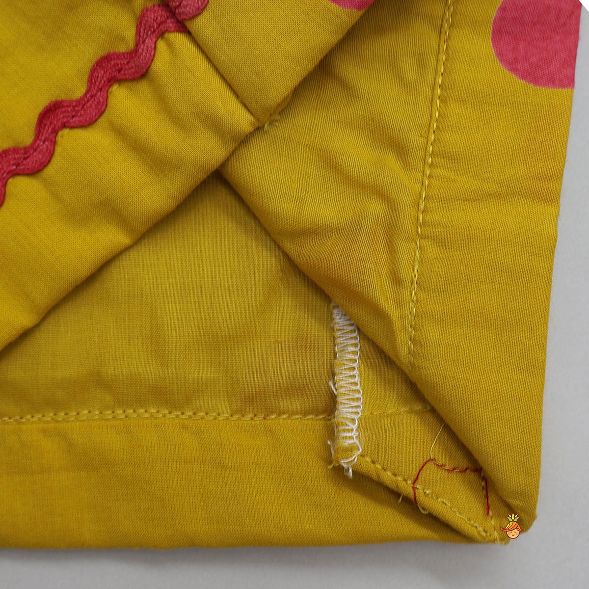 Pre Order: Stylish Sleeves Crop Top And Layered Lehenga