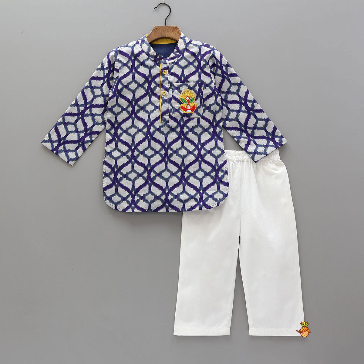 Embroidered Patch Pocket Kurta With Pyjama