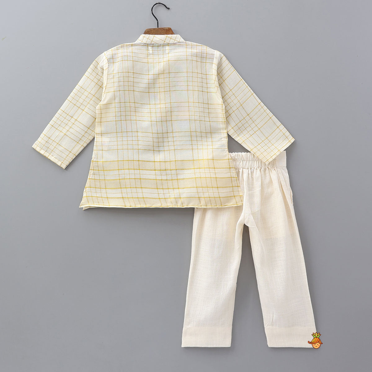 Pre Order: Classic Checked Kurta And Pyjama