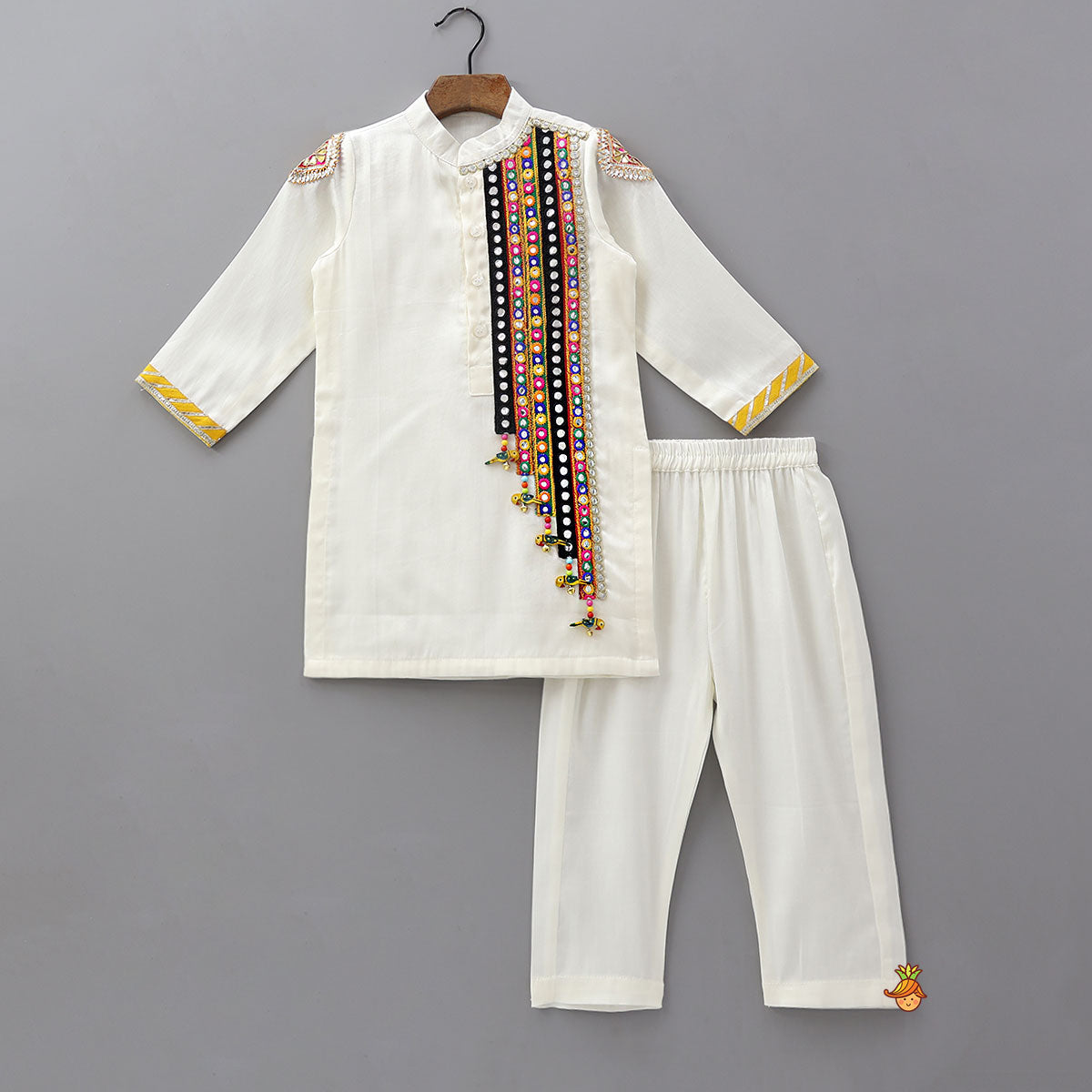 Pre Order: Contrasting Faux Mirror Work Kurta With Pyjama