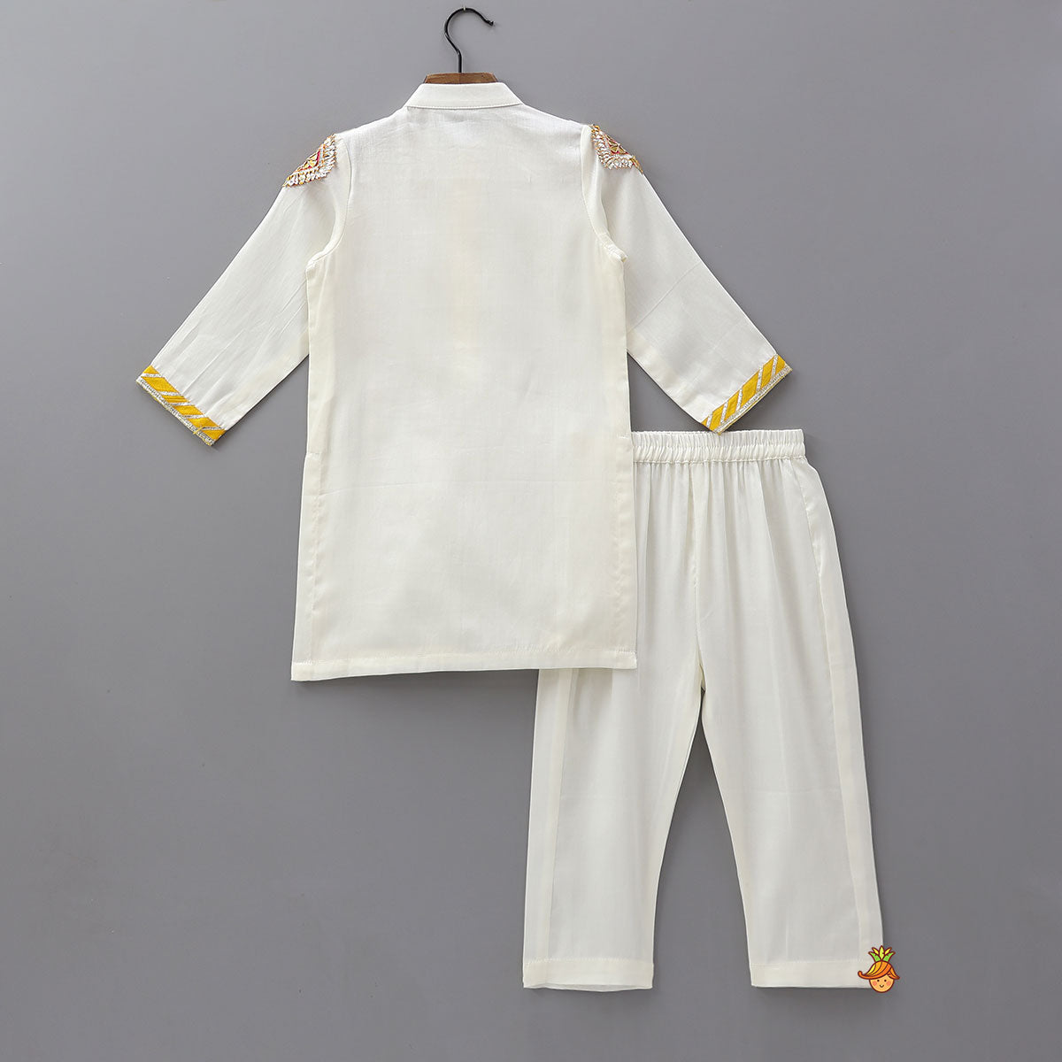 Pre Order: Contrasting Faux Mirror Work Kurta With Pyjama
