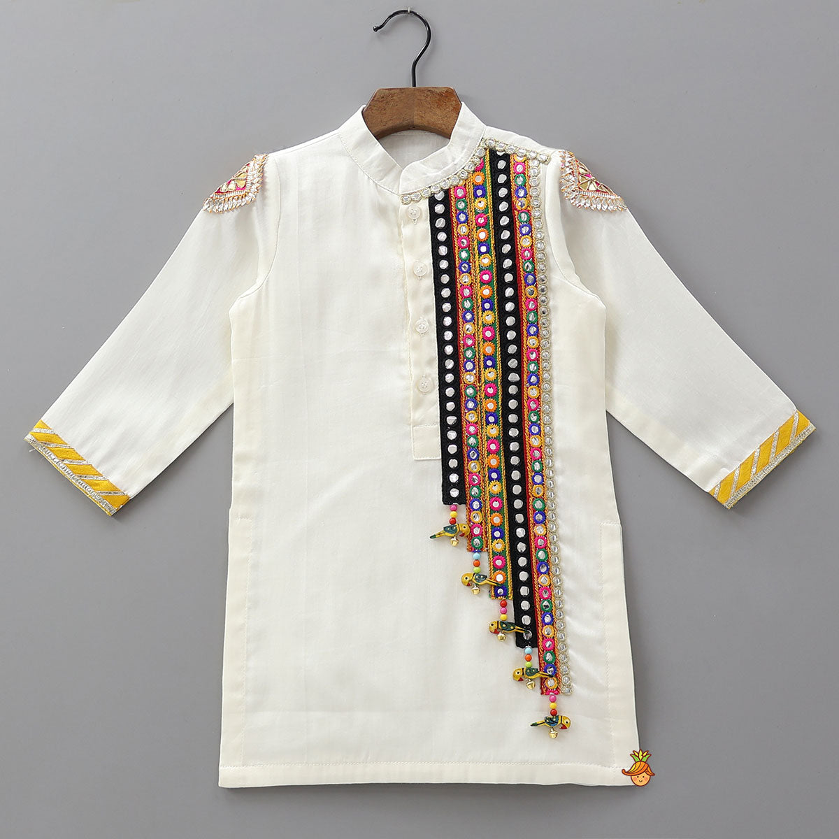 Pre Order: Contrasting Faux Mirror Work Kurta With Pyjama