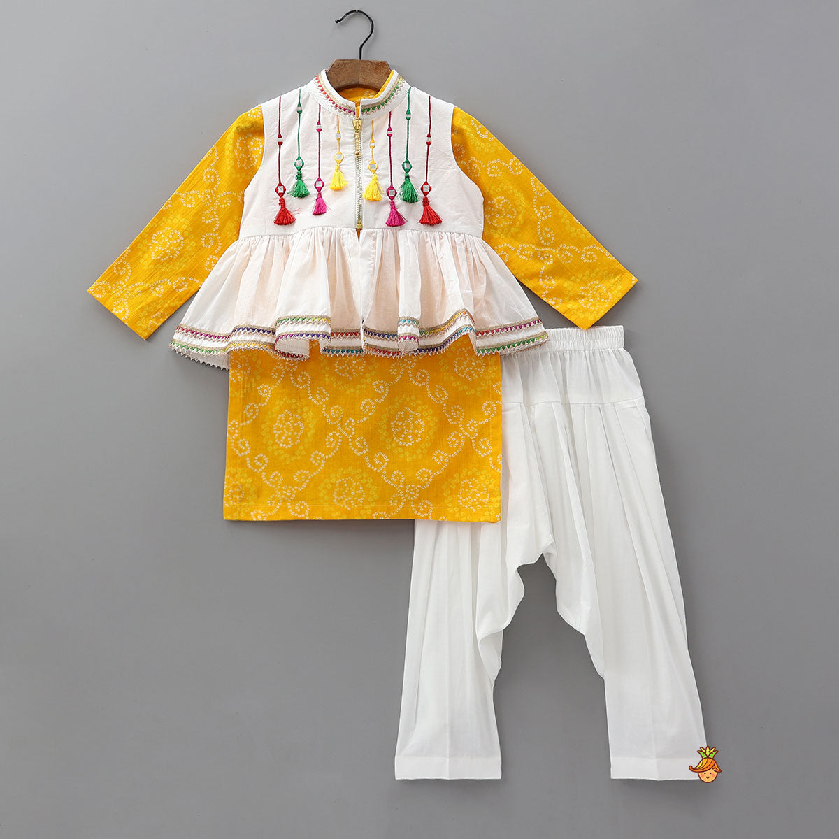Pre Order: Bandhani Printed Kurta With Kediya Style Jacket And Salwar With Headband