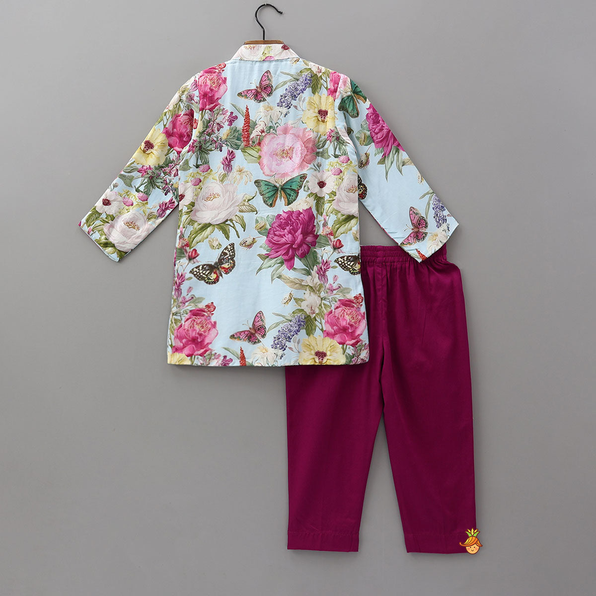 Pre Order: Beautiful Floral Printed Kurta And Pyjama