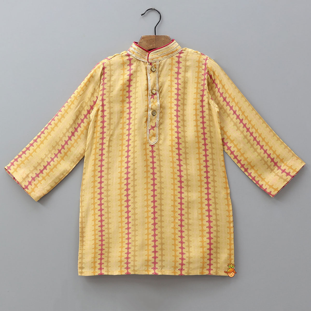 Pre Order: Printed Ethnic Kurta With Pyjama