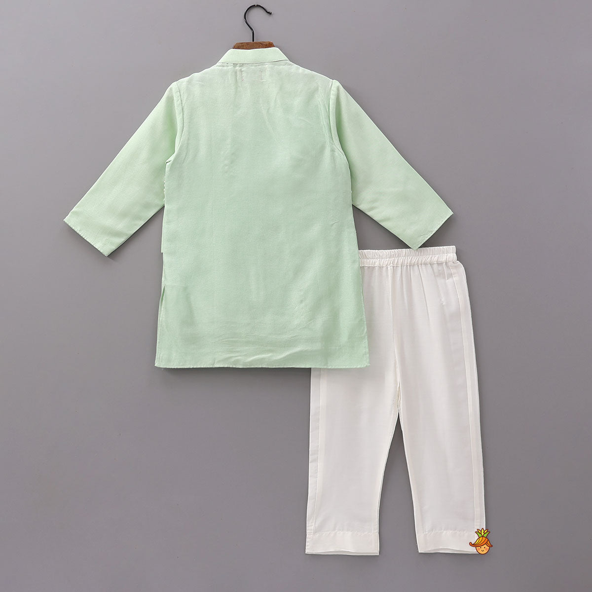 Pre Order: Faux Jacket Style Embroidered Ethnic Kurta With Pyjama