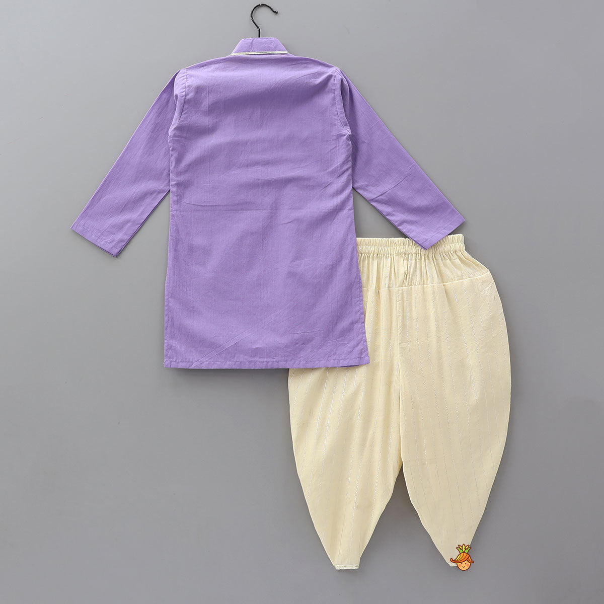 Pre Order: Embellished Classic Kurta With Lurex Striped Dhoti