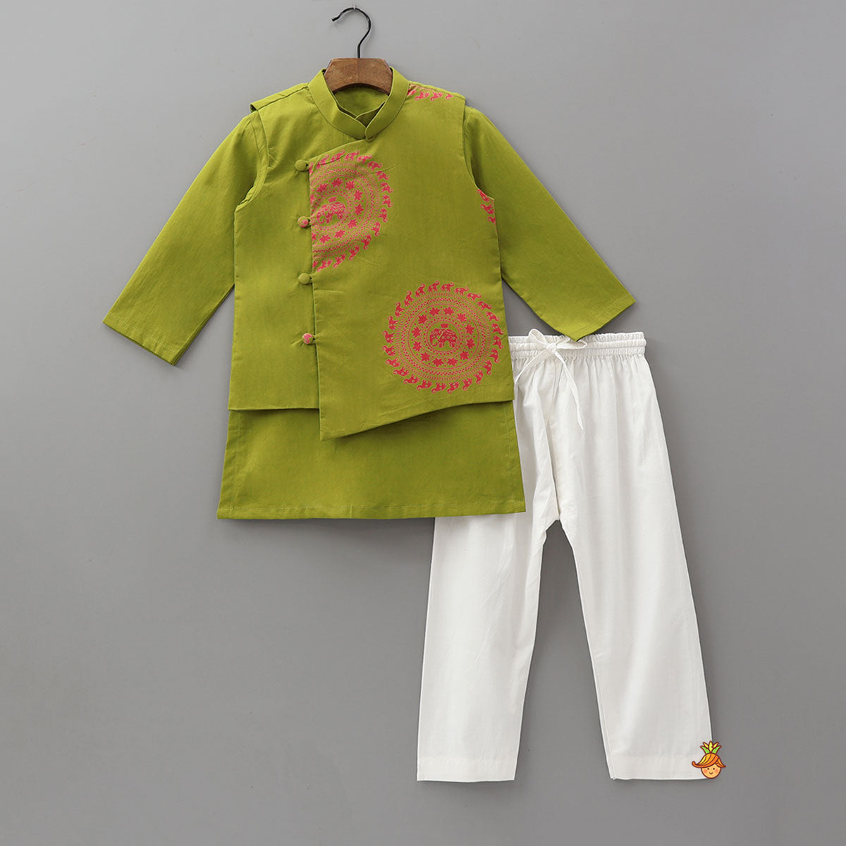 Pre Order: Ethnic Kurta With Side Button Detail Jacket And Pyjama