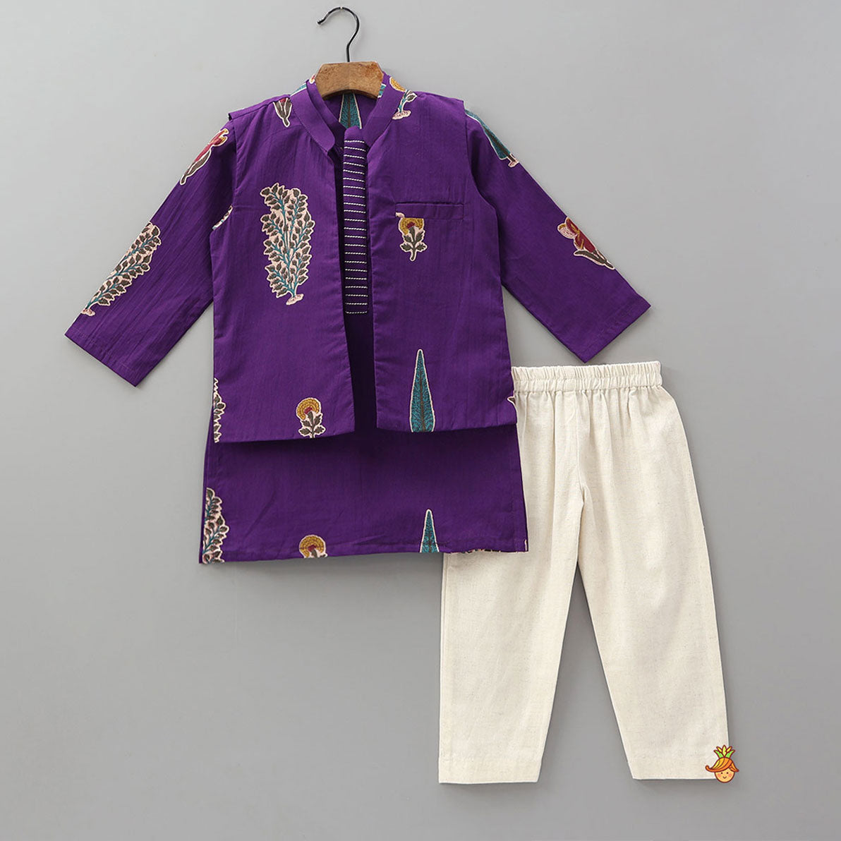 Pre Order: Thread Work Front Placket Cotton Ethnic Kurta With Open Jacket And Pyjama