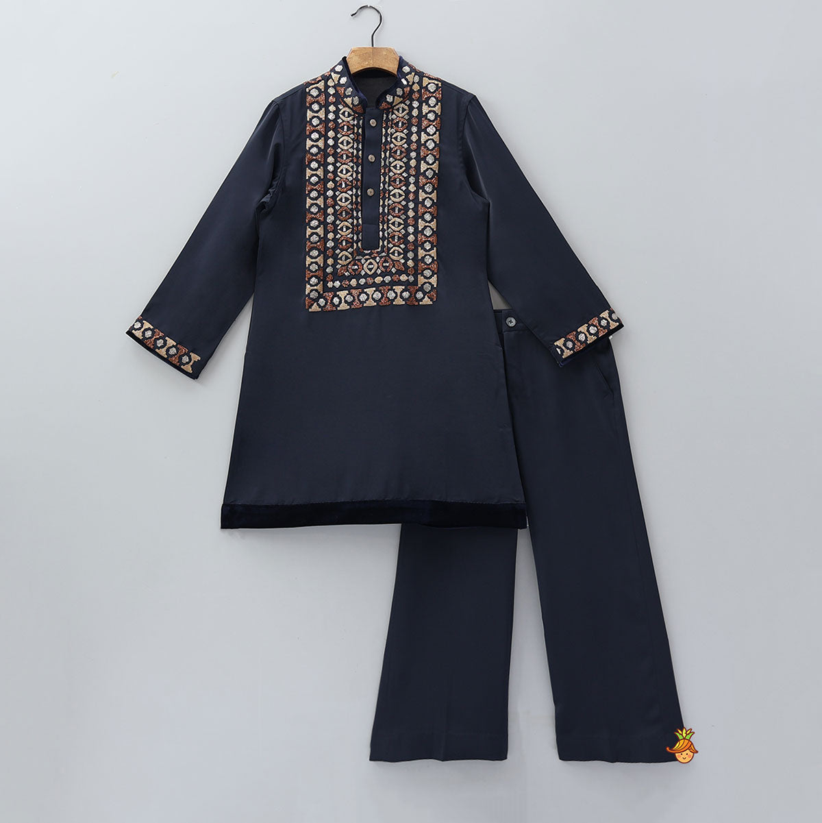 Pre Order: Embroidered Stylish Kurta And Pant