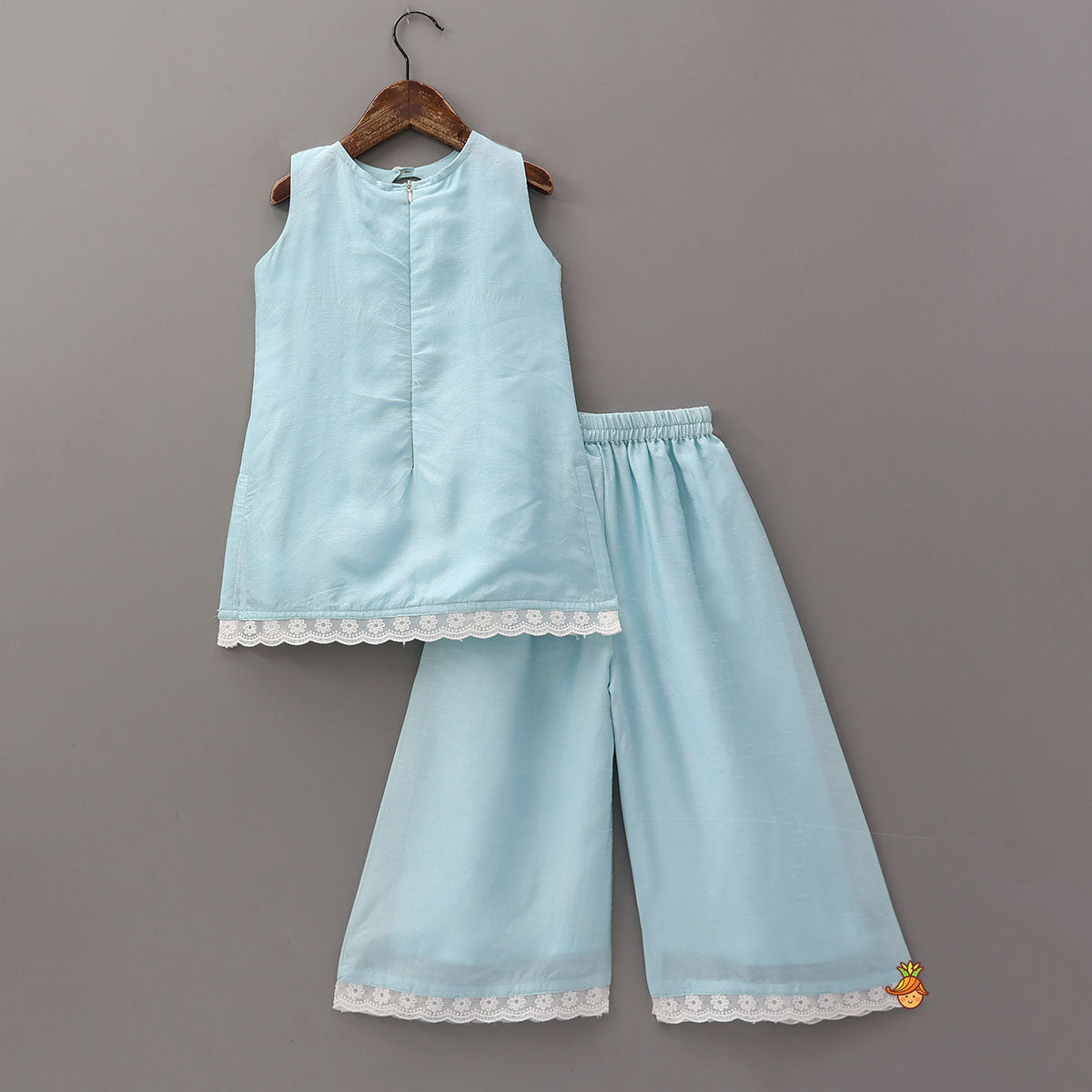 Pre Order: Pretty Floral Applique Kurti And Palazzo