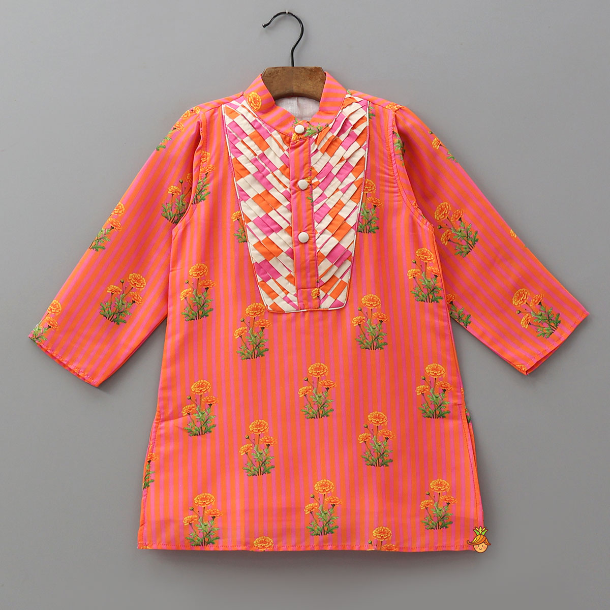 Pre Order: Pin Tuck Detail Floral Printed Kurta And Pyjama