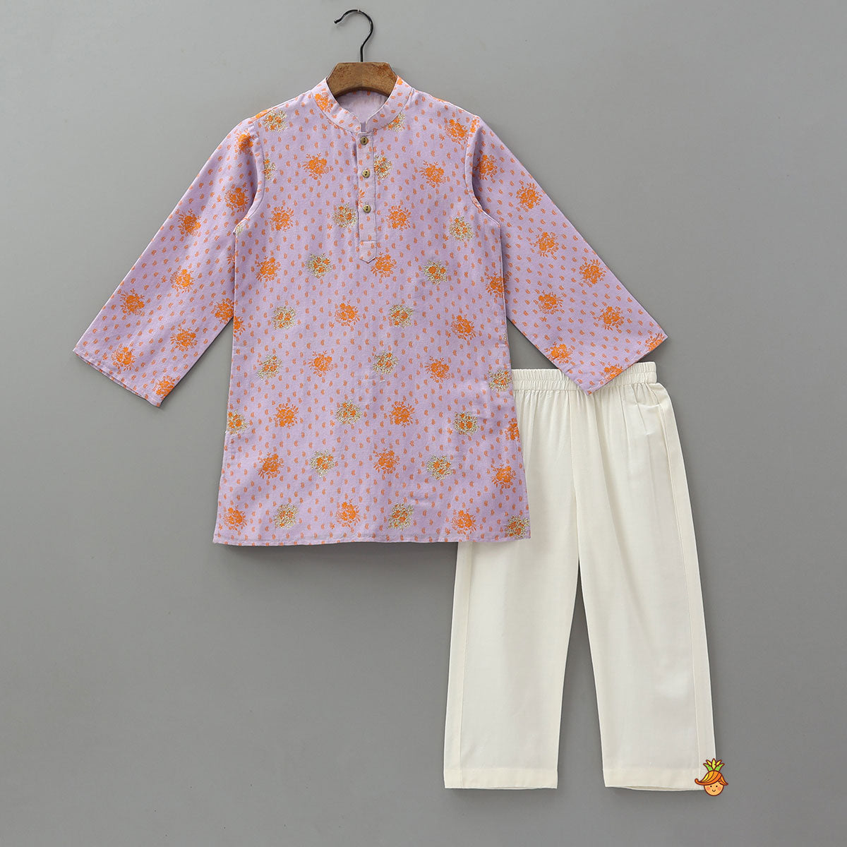 Pre Order: Printed Traditional Kurta And Pyjama
