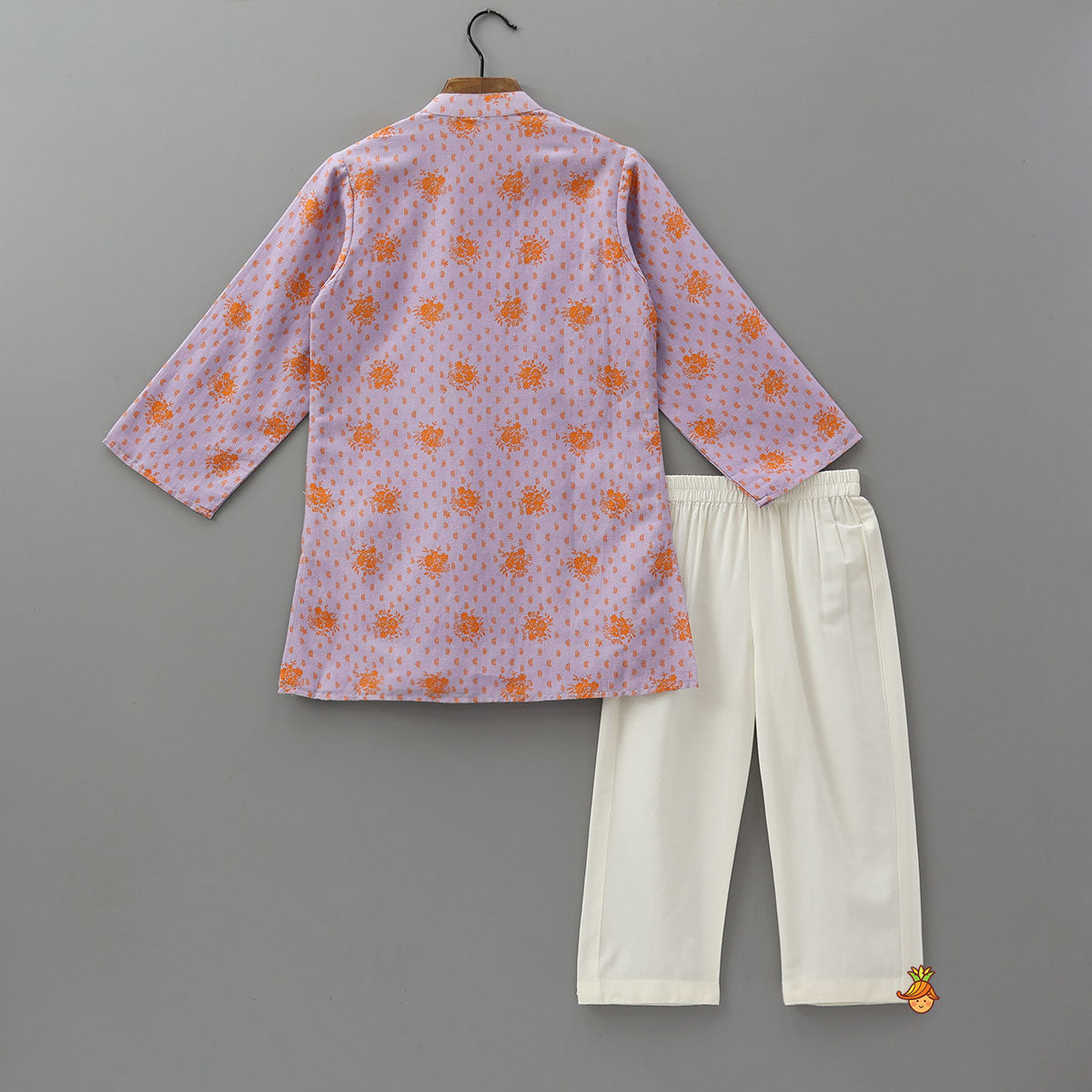 Pre Order: Printed Traditional Kurta And Pyjama