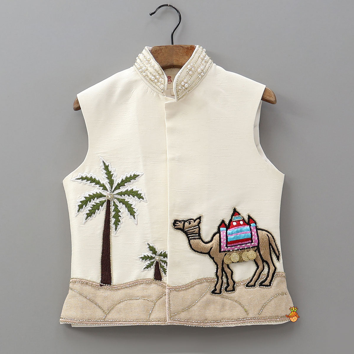 Pre Order: Ethnic Kurta With Embroidered Jacket And Pyjama