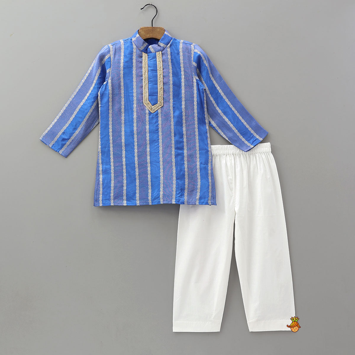 Pre Order: Festive Shimmer Panel Ethnic Kurta With Pyjama