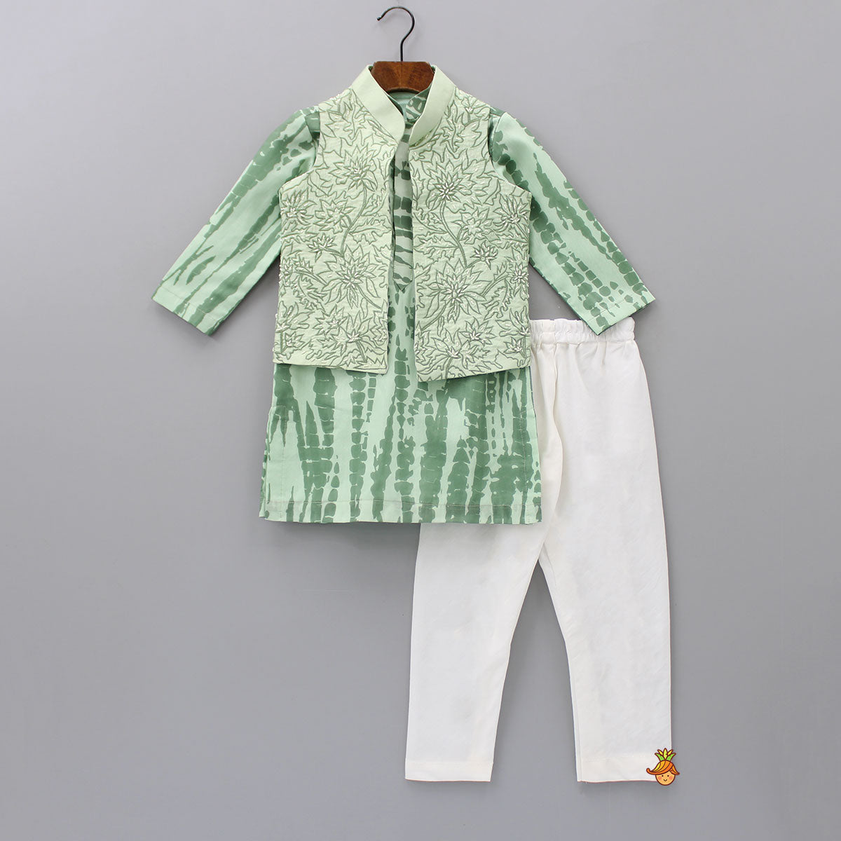 Pre Order: Green Shibori Printed Kurta With Embroidered Jacket And Churidar