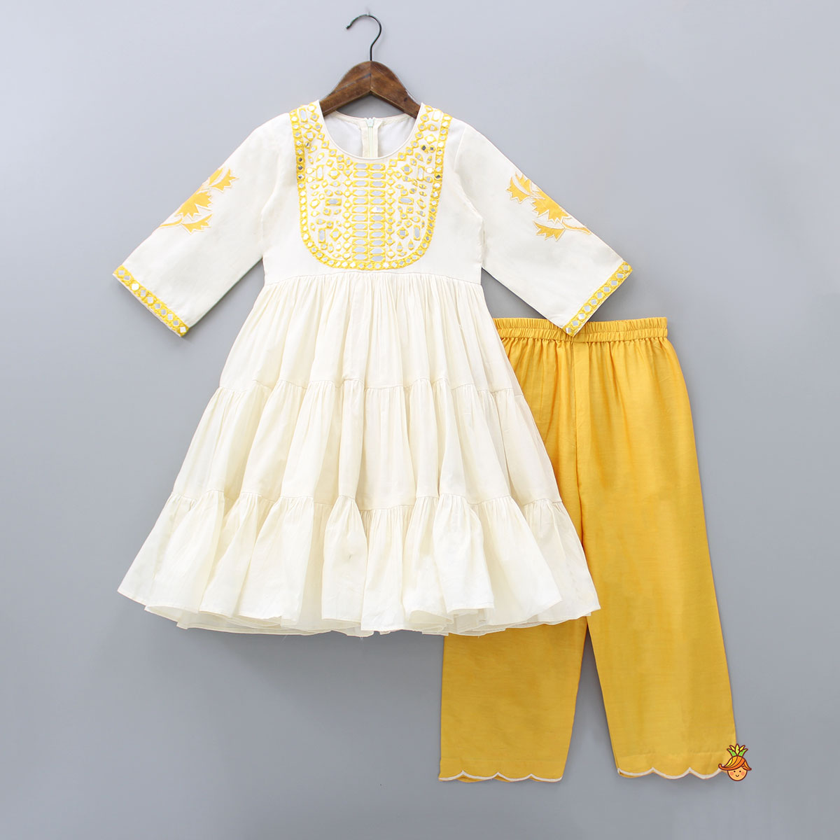 Pre Order: Tiered Kurti With Pant And Dupatta