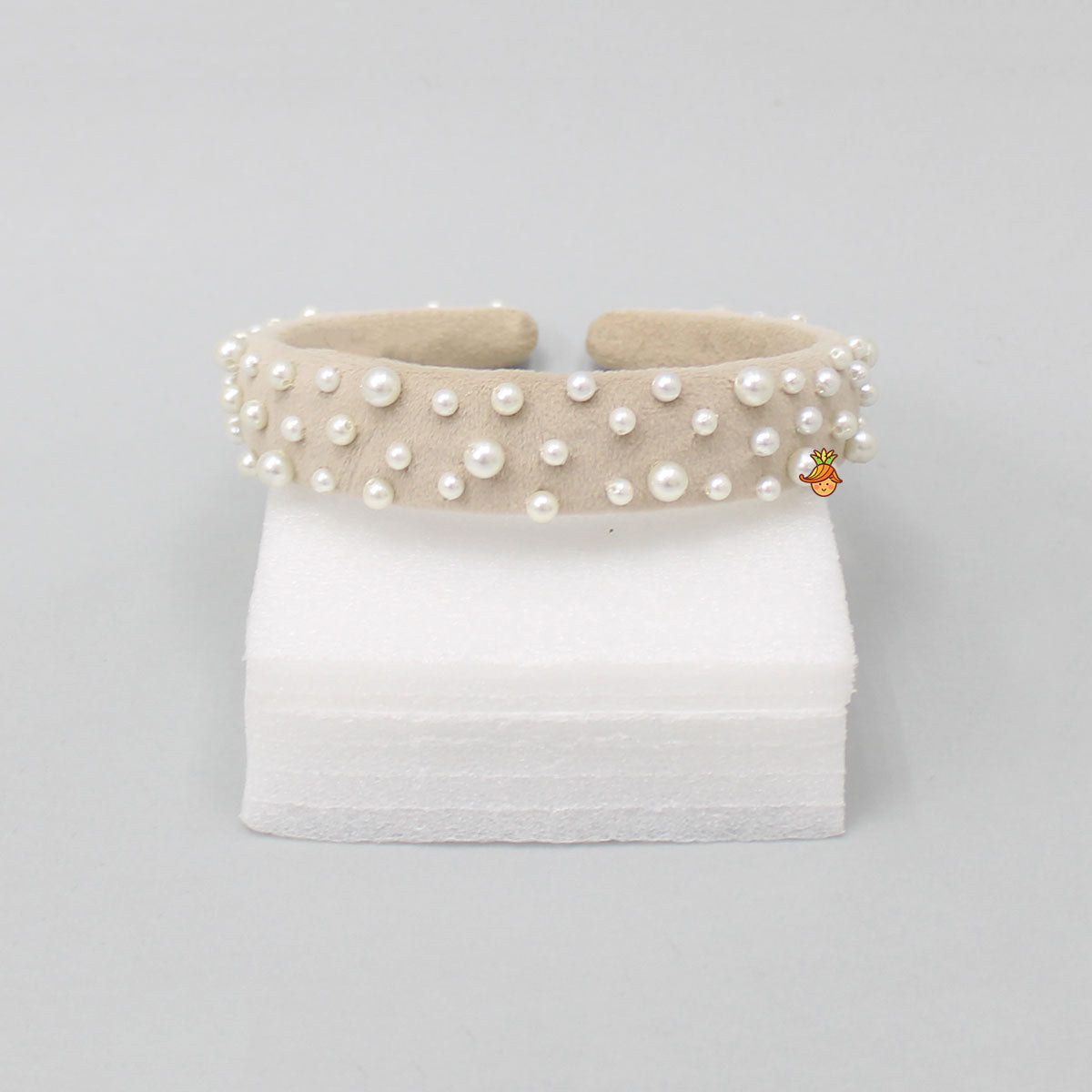 Pre Order: Beautiful Beige Hair Band