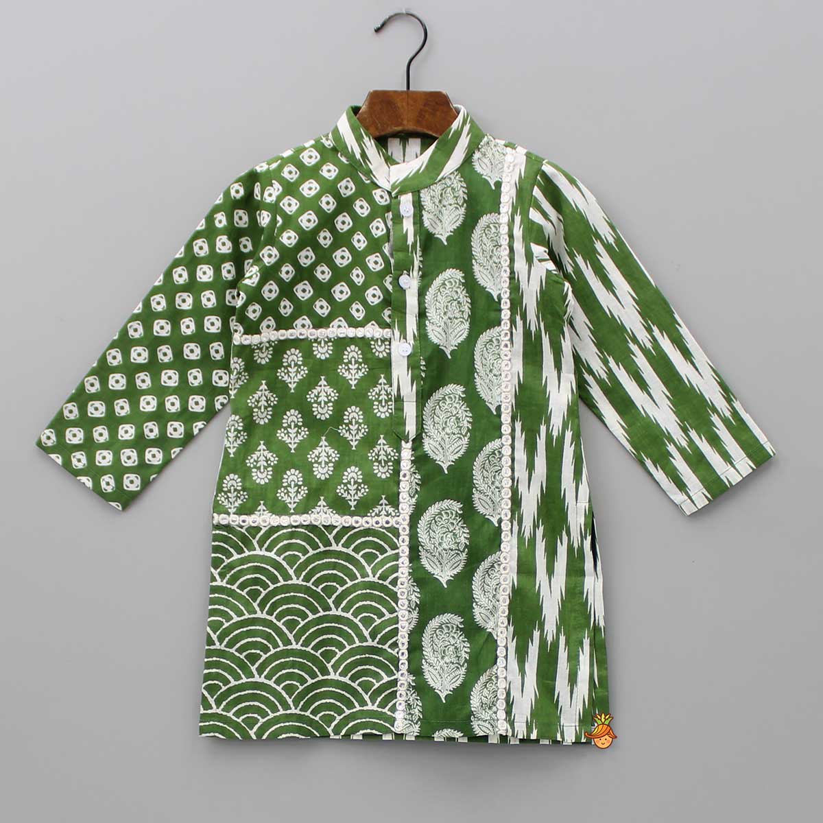 Pre Order: Faux Mirror Work Printed Pure Cotton Green Kurta And Pyjama