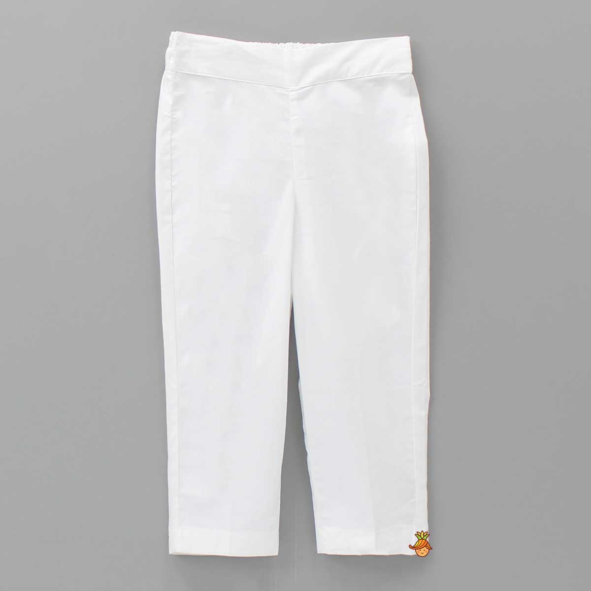 Pre Order: Contrasting Patch Pocket White Kurta And Pyjama