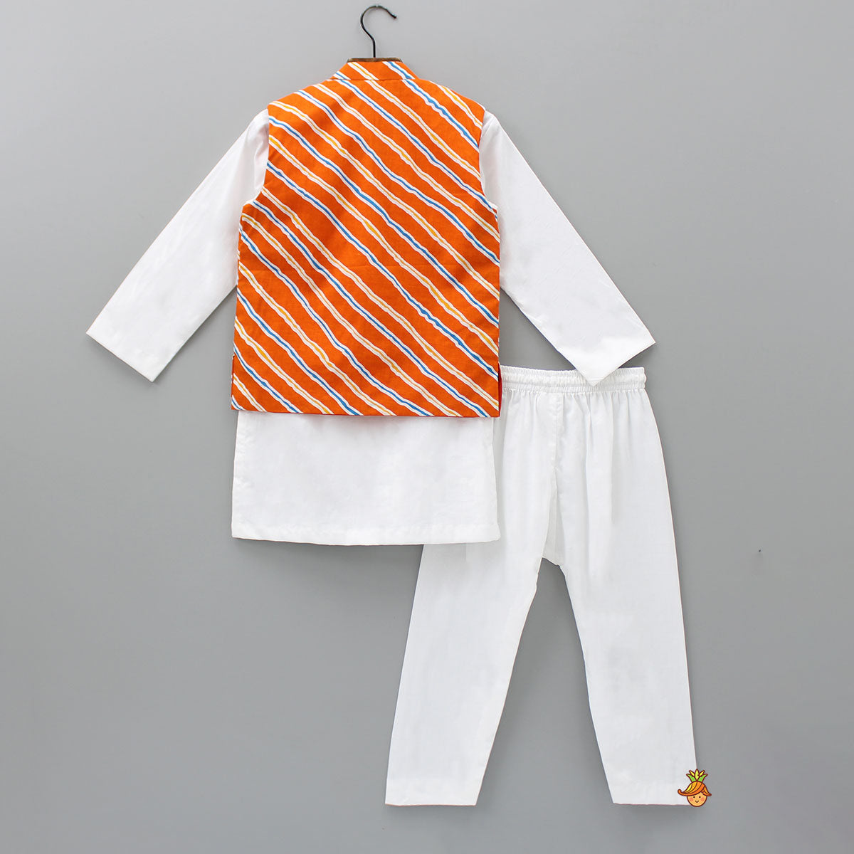 Pre Order: Mandarin Collar Kurta With Leheriya Printed Orange Jacket And Pyjama